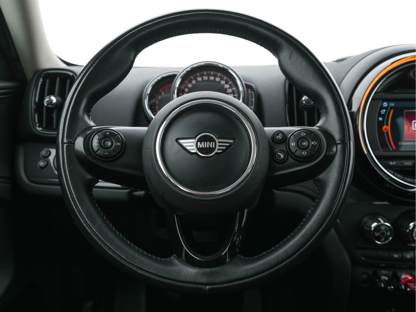 MINI Countryman 1.5 One *AIRCO | CRUISE | PDC | APP-CONNECT | AMBIENT-LIGHT | COMFORT-SEATS | 16"ALU*