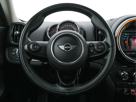 MINI Countryman 1.5 One *AIRCO | CRUISE | PDC | APP-CONNECT | AMBIENT-LIGHT | COMFORT-SEATS | 16"ALU*