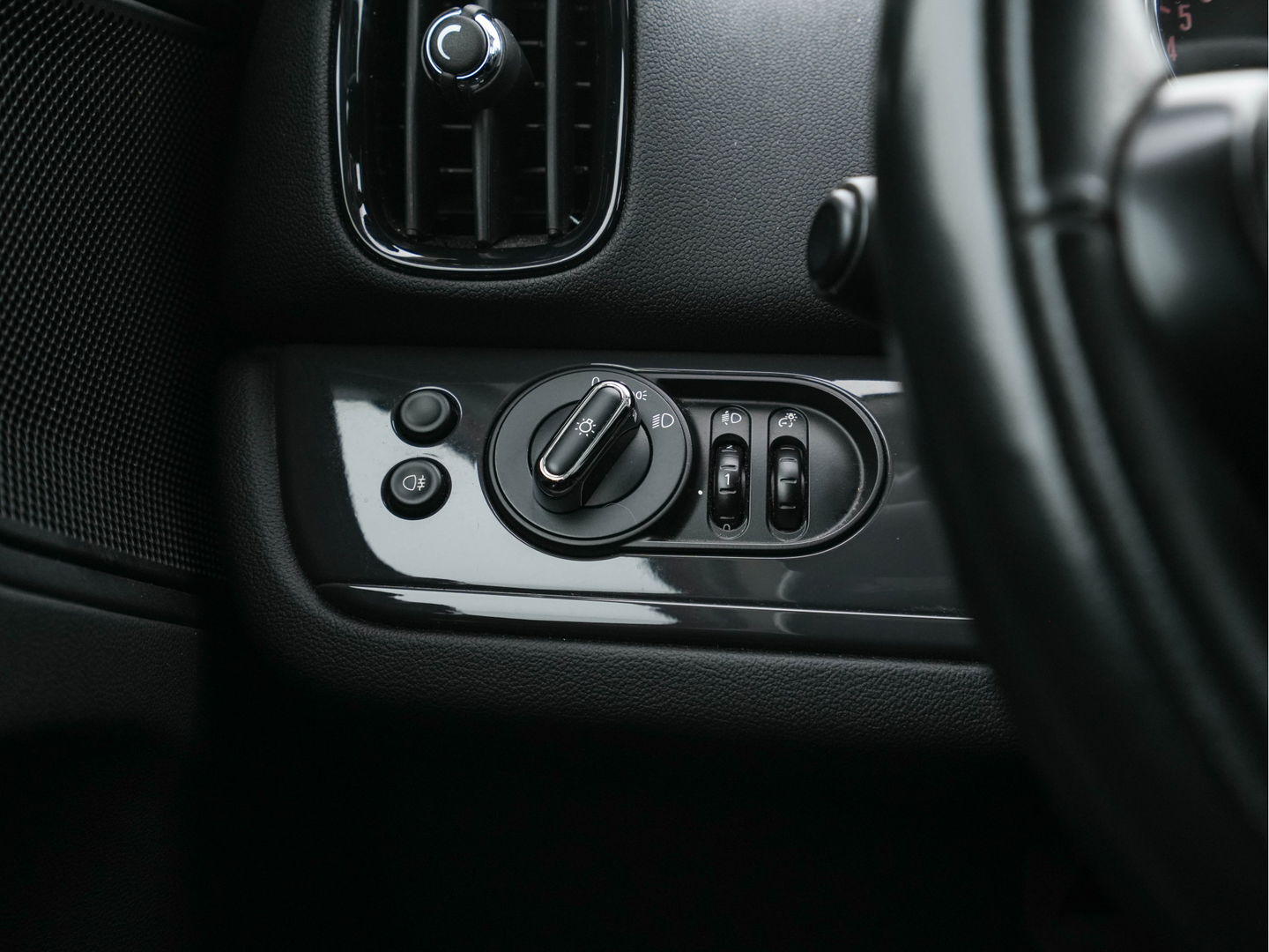 MINI Countryman 1.5 One *AIRCO | CRUISE | PDC | APP-CONNECT | AMBIENT-LIGHT | COMFORT-SEATS | 16"ALU*