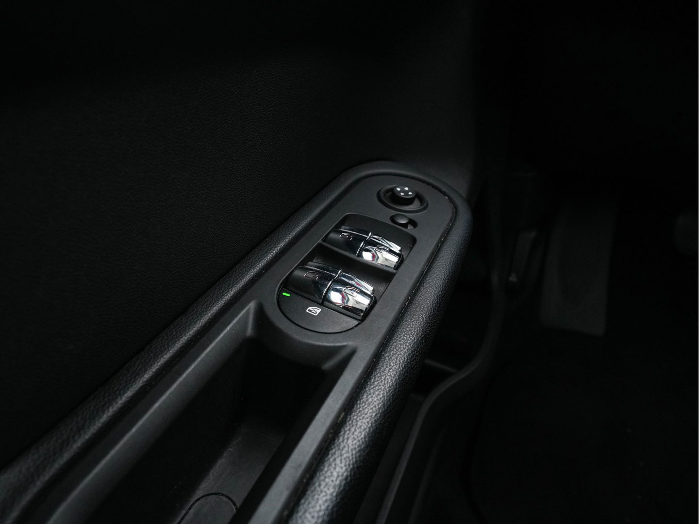 MINI Countryman 1.5 One *AIRCO | CRUISE | PDC | APP-CONNECT | AMBIENT-LIGHT | COMFORT-SEATS | 16"ALU*
