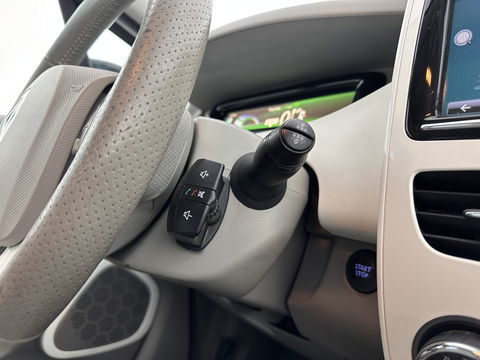 Renault ZOE Q210 Zen Quickcharge R-Link-Pack 22 kWh (ex Accu) [ 3-Fase ] Aut. *NAVI-FULLMAP | DIGI-COCKPIT | LED-LIGHTS | KEYLESS | COMFORT-SEATS | ECC | PDC | CRUISE | 17''ALU*