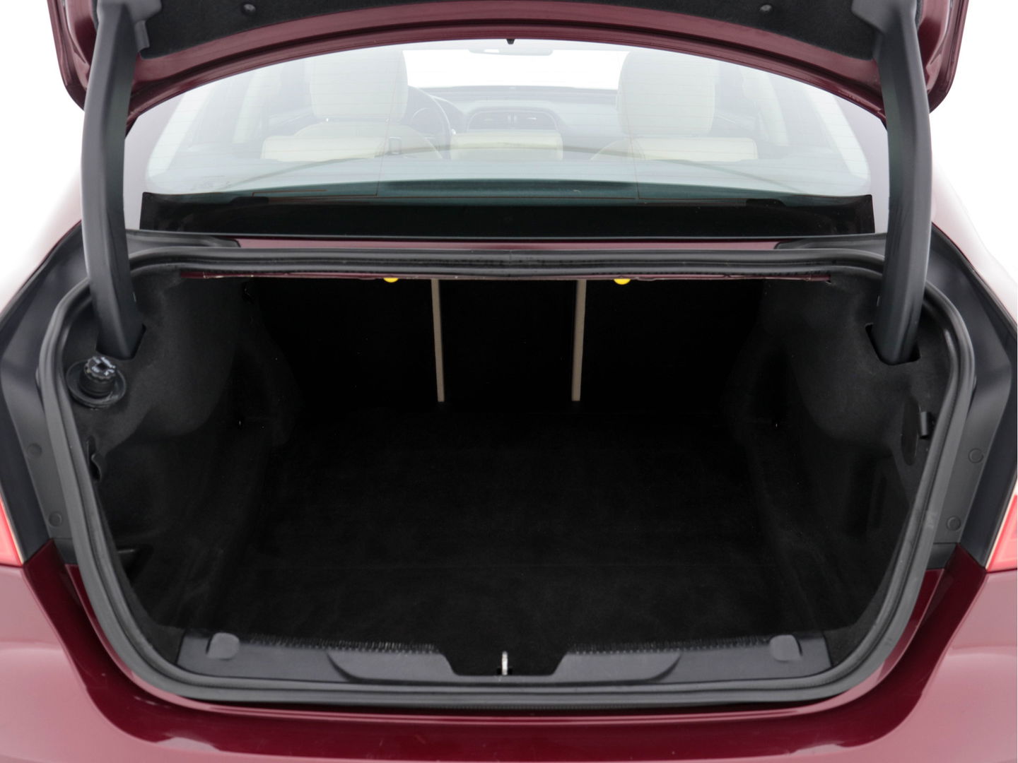 Jaguar XE 2.0 D Portfolio Premium-Business-Pack Aut. *FULL-LEATHER | NAVI-FULLMAP | BI-XENON | CAMERA | ECC | PDC | CRUISE | LANE-ASSIST*