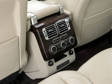 Land Rover Range Rover 3.0 TDV6 Vogue Aut. *PANO | FULL-LEATHER | NAVI-FULLMAP | DIGI-COCKPIT | SURROUND-VIEW | BI-XENON | MERIDIAN-AUDIO | MEMORY | AIR SUSPENSION*