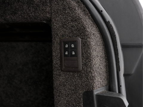 Land Rover Range Rover 3.0 TDV6 Vogue Aut. *PANO | FULL-LEATHER | NAVI-FULLMAP | DIGI-COCKPIT | SURROUND-VIEW | BI-XENON | MERIDIAN-AUDIO | MEMORY | AIR SUSPENSION*