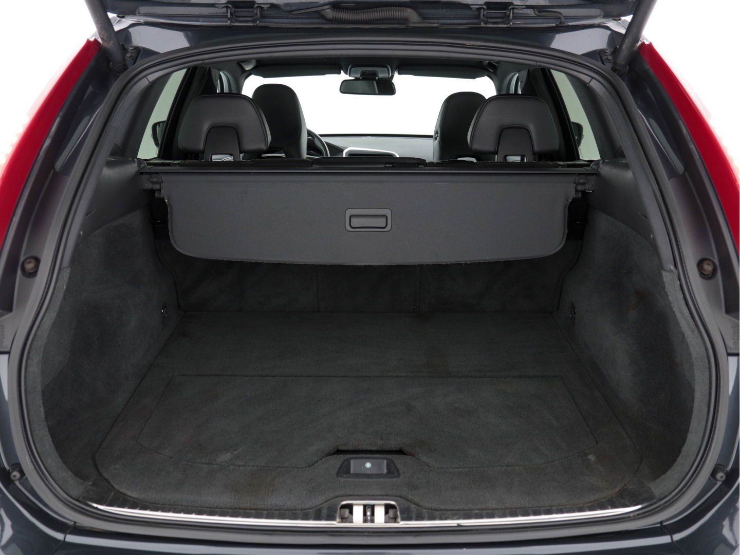 Volvo XC60 2.0 D4 FWD R-Design Business Pack Connect Aut. *NAVI-FULLMAP | LEATHER-ALCANTARA | ECC | PDC | CRUISE*