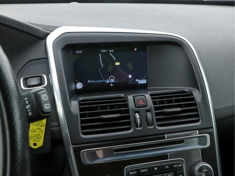 Volvo XC60 2.0 D4 FWD R-Design Business Pack Connect Aut. *NAVI-FULLMAP | LEATHER-ALCANTARA | ECC | PDC | CRUISE*