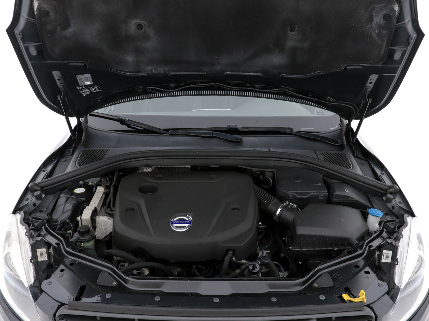 Volvo XC60 2.0 D4 FWD R-Design Business Pack Connect Aut. *NAVI-FULLMAP | LEATHER-ALCANTARA | ECC | PDC | CRUISE*