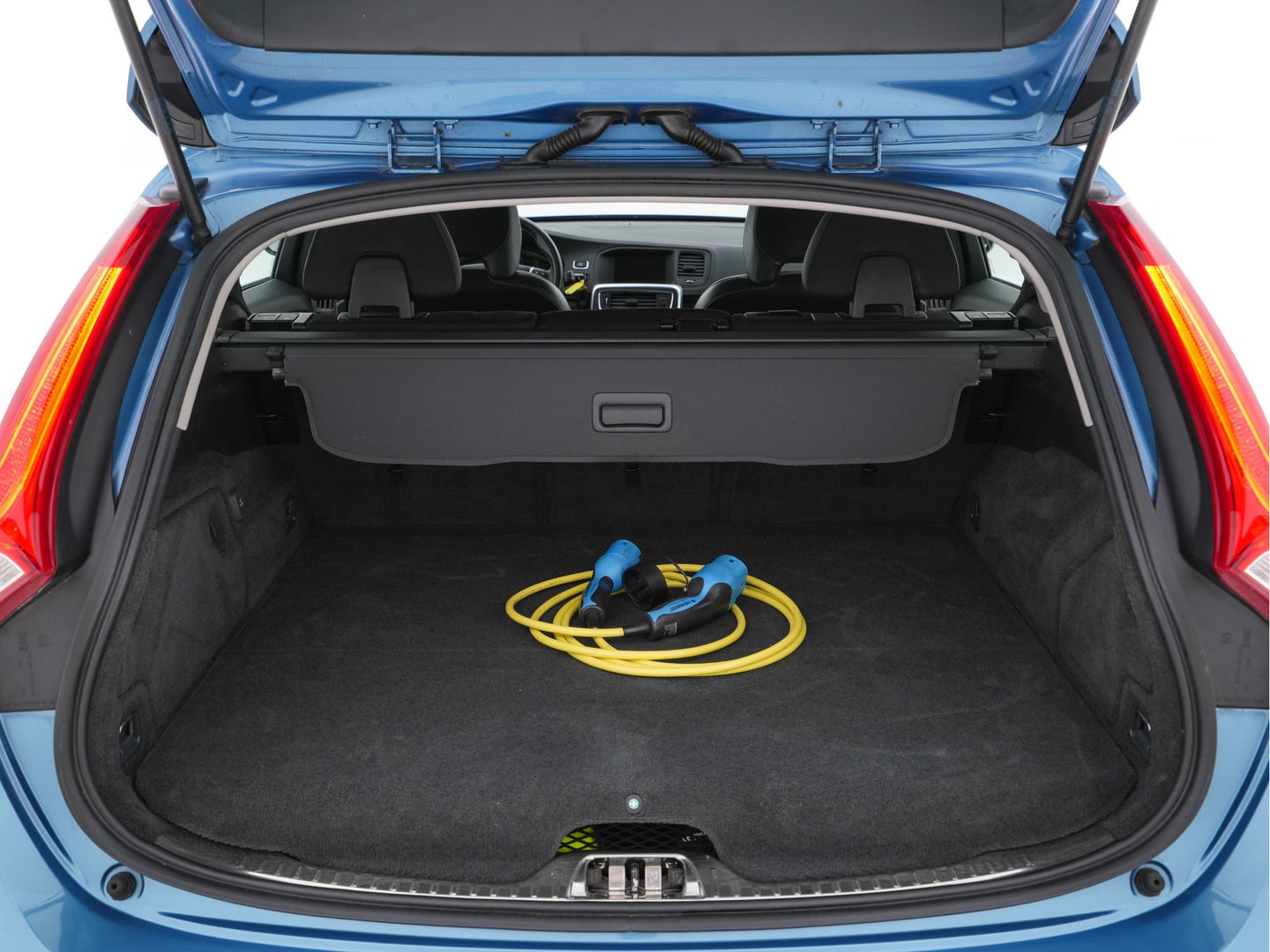 Volvo V60 2.4 D6 AWD Plug-In Hybrid Momentum Aut. *NAVI-FULLMAP | 1/2-LEATHER | ECC | PDC | CRUISE | COMFORT-SEATS | 17"ALU*