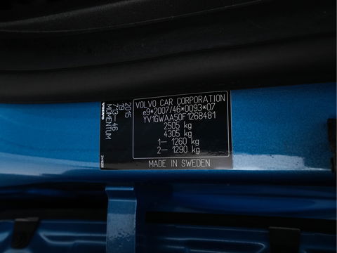 Volvo V60 2.4 D6 AWD Plug-In Hybrid Momentum Aut. *NAVI-FULLMAP | 1/2-LEATHER | ECC | PDC | CRUISE | COMFORT-SEATS | 17"ALU*
