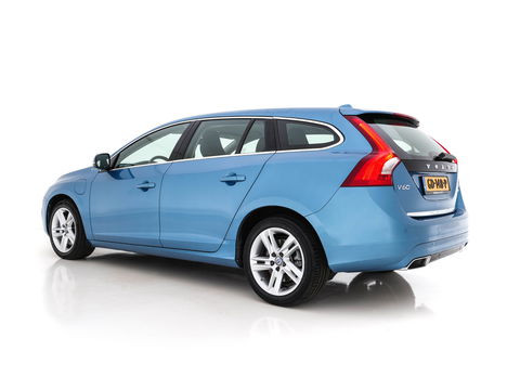 Volvo V60 2.4 D6 AWD Plug-In Hybrid Momentum Aut. *NAVI-FULLMAP | 1/2-LEATHER | ECC | PDC | CRUISE | COMFORT-SEATS | 17"ALU*
