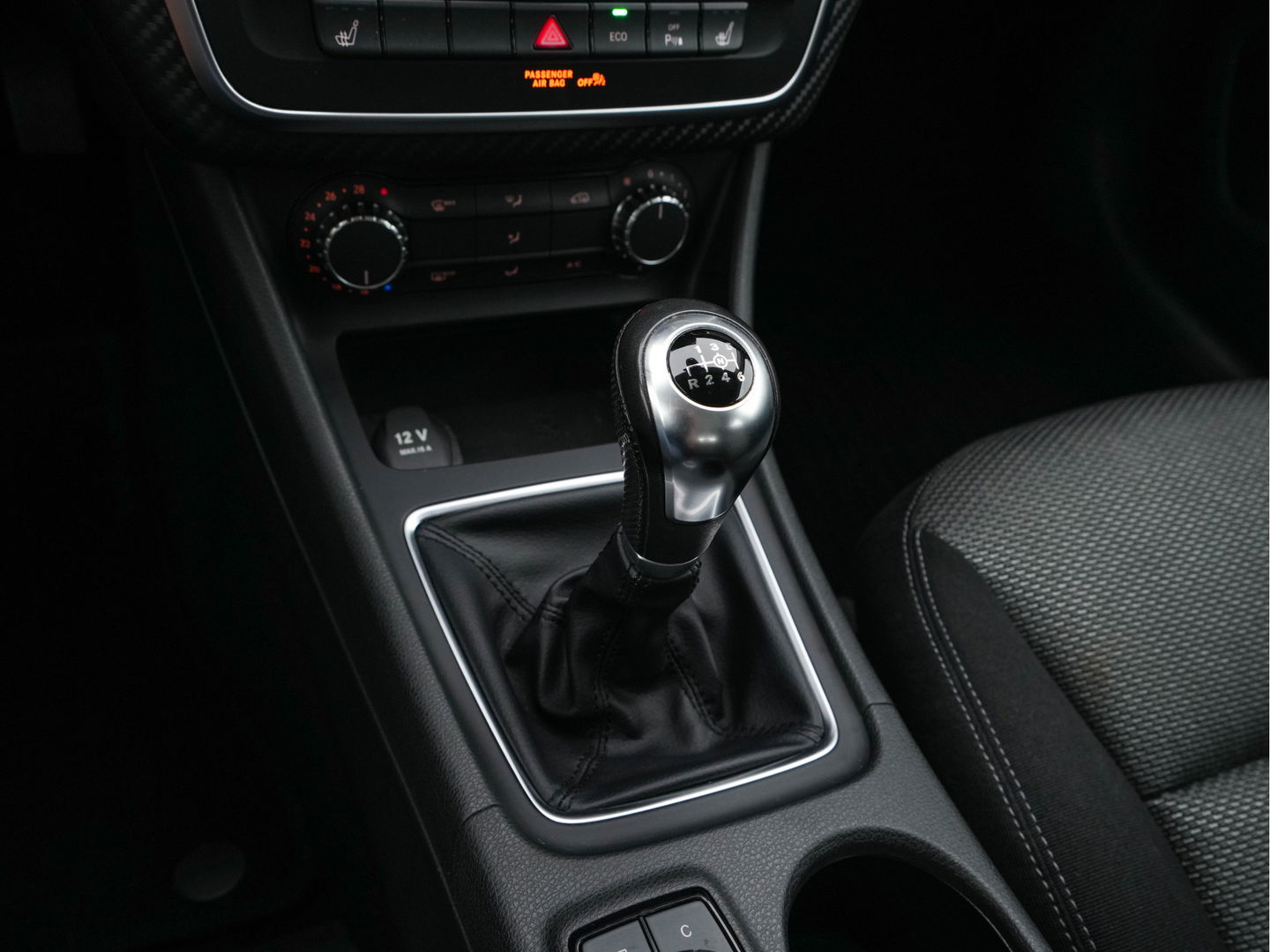 Mercedes-Benz GLA 200 CDI Ambition NAVI -FULLMAP | AIRCO | PDC | CRUISE | COMFORT-SEATS | 17"ALU*