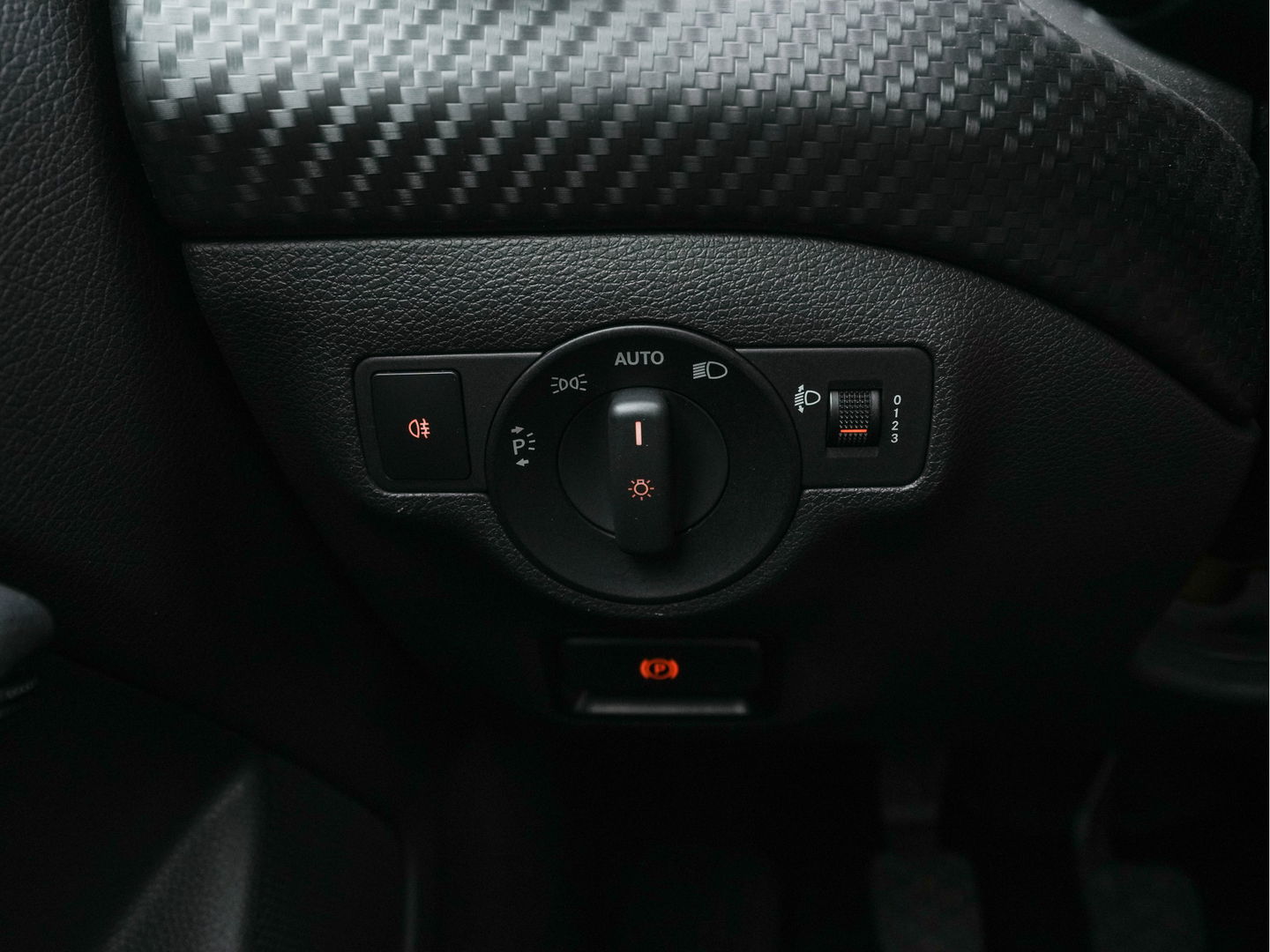 Mercedes-Benz GLA 200 CDI Ambition NAVI -FULLMAP | AIRCO | PDC | CRUISE | COMFORT-SEATS | 17"ALU*
