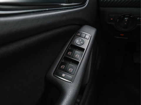 Mercedes-Benz GLA 200 CDI Ambition NAVI -FULLMAP | AIRCO | PDC | CRUISE | COMFORT-SEATS | 17"ALU*