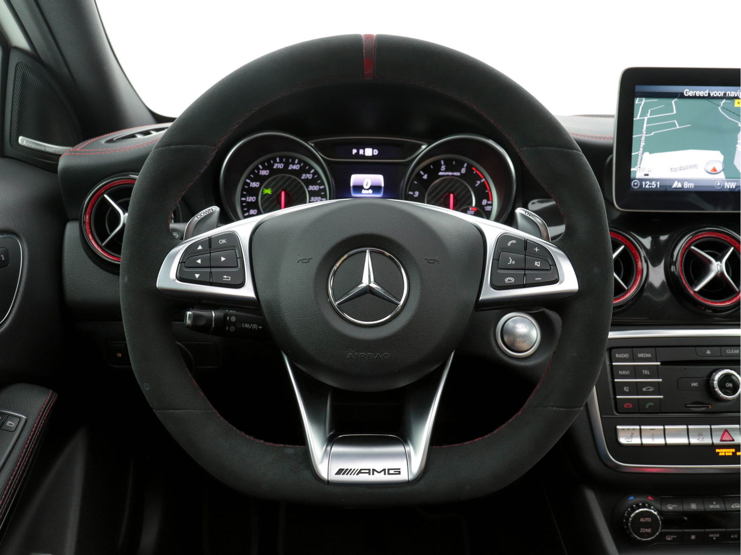 Mercedes-Benz GLA 45 AMG 4 Matic Premium-Plus Aut *PANO | RECARO-NAPPA-LEATHER | KEYLESS | HARMAN/KARDON-AUDIO | FULL-LED | CAMERA | BLIND-SPOT | ECC | PDC | CRUISE | MEMORY | SPORT-SEATS | AMBIENTE-LIGHT*