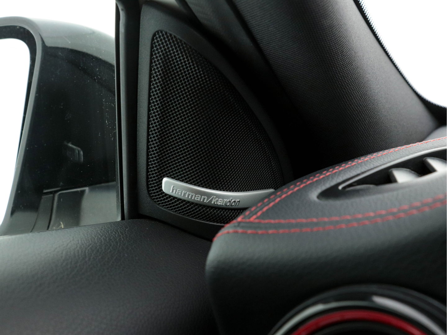Mercedes-Benz GLA 45 AMG 4 Matic Premium-Plus Aut *PANO | RECARO-NAPPA-LEATHER | KEYLESS | HARMAN/KARDON-AUDIO | FULL-LED | CAMERA | BLIND-SPOT | ECC | PDC | CRUISE | MEMORY | SPORT-SEATS | AMBIENTE-LIGHT*
