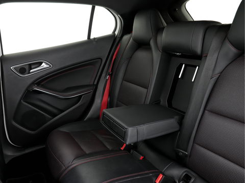Mercedes-Benz GLA 45 AMG 4 Matic Premium-Plus Aut *PANO | RECARO-NAPPA-LEATHER | KEYLESS | HARMAN/KARDON-AUDIO | FULL-LED | CAMERA | BLIND-SPOT | ECC | PDC | CRUISE | MEMORY | SPORT-SEATS | AMBIENTE-LIGHT*