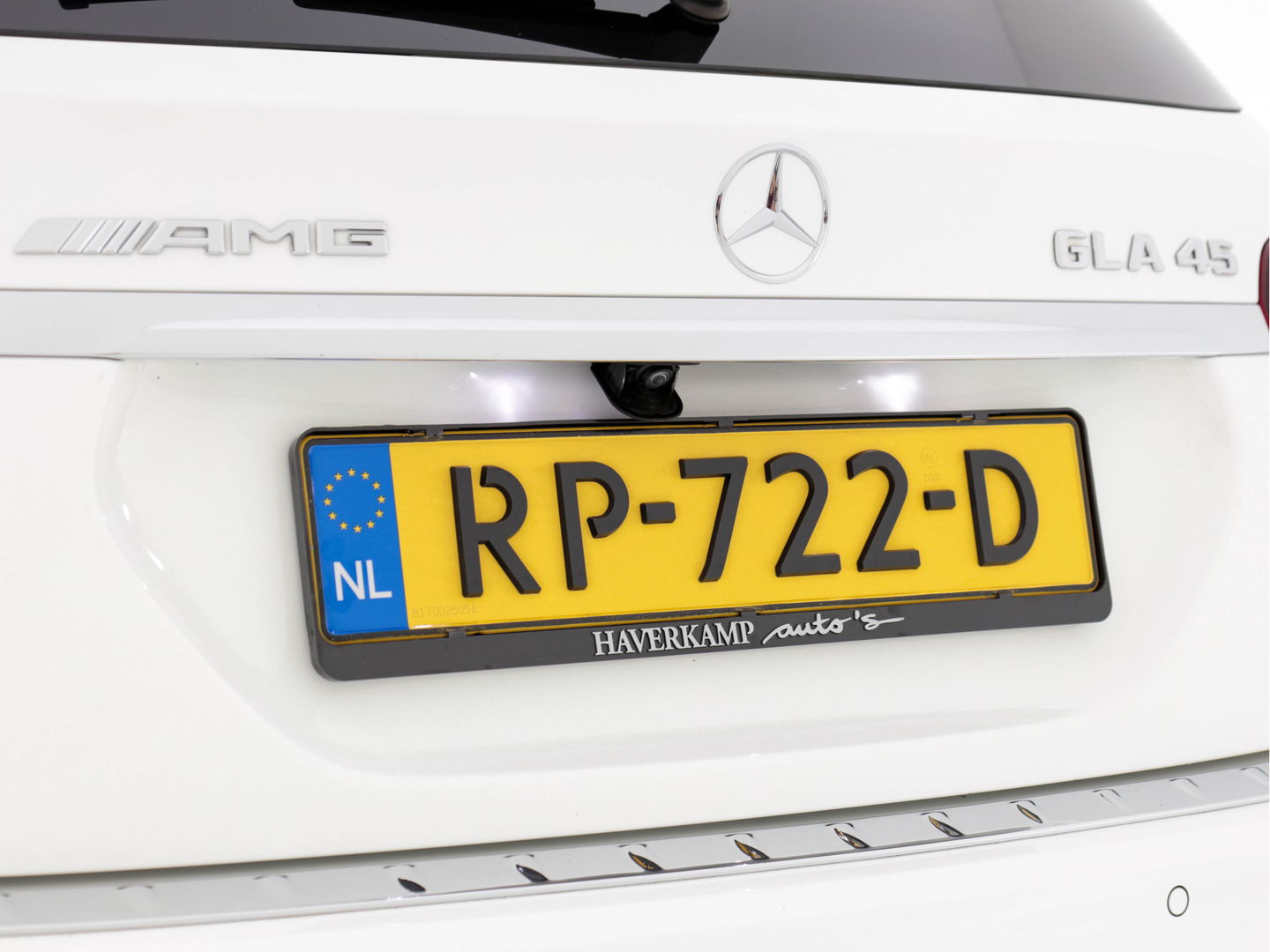 Mercedes-Benz GLA 45 AMG 4 Matic Premium-Plus Aut *PANO | RECARO-NAPPA-LEATHER | KEYLESS | HARMAN/KARDON-AUDIO | FULL-LED | CAMERA | BLIND-SPOT | ECC | PDC | CRUISE | MEMORY | SPORT-SEATS | AMBIENTE-LIGHT*