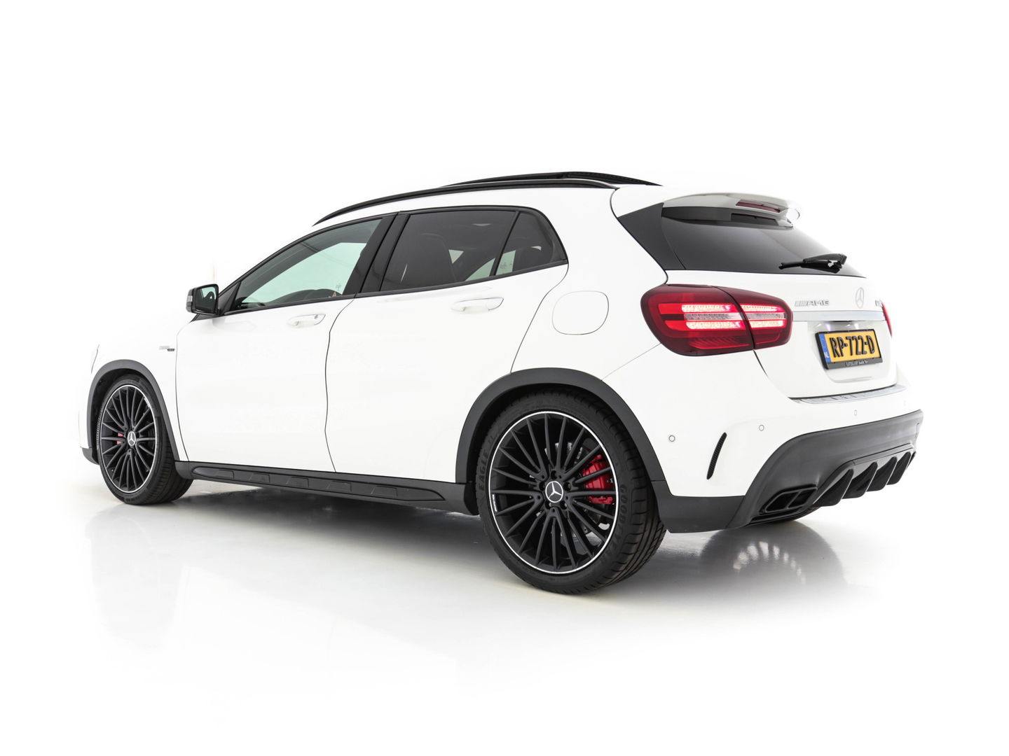 Mercedes-Benz GLA 45 AMG 4 Matic Premium-Plus Aut *PANO | RECARO-NAPPA-LEATHER | KEYLESS | HARMAN/KARDON-AUDIO | FULL-LED | CAMERA | BLIND-SPOT | ECC | PDC | CRUISE | MEMORY | SPORT-SEATS | AMBIENTE-LIGHT*