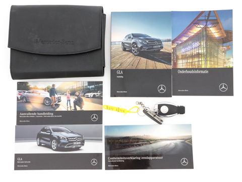 Mercedes-Benz GLA 45 AMG 4 Matic Premium-Plus Aut *PANO | RECARO-NAPPA-LEATHER | KEYLESS | HARMAN/KARDON-AUDIO | FULL-LED | CAMERA | BLIND-SPOT | ECC | PDC | CRUISE | MEMORY | SPORT-SEATS | AMBIENTE-LIGHT*