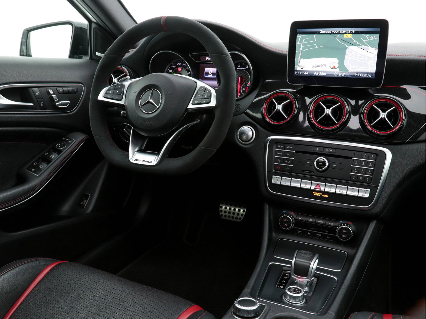 Mercedes-Benz GLA 45 AMG 4 Matic Premium-Plus Aut *PANO | RECARO-NAPPA-LEATHER | KEYLESS | HARMAN/KARDON-AUDIO | FULL-LED | CAMERA | BLIND-SPOT | ECC | PDC | CRUISE | MEMORY | SPORT-SEATS | AMBIENTE-LIGHT*