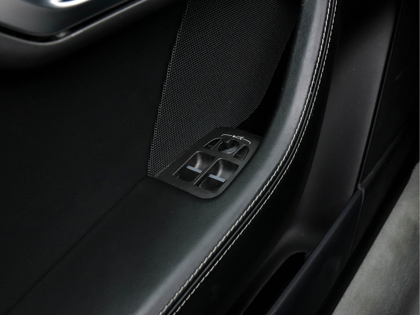 Jaguar F-Type 3.0 V6 Convertible Aut. *NAVI-FULLMAP | DESIGNO-FULL-LEATHER  | BI-XENON | CAMERA | MEMORY | KEYLESS |  DAB | ECC | PDC | CRUISE*