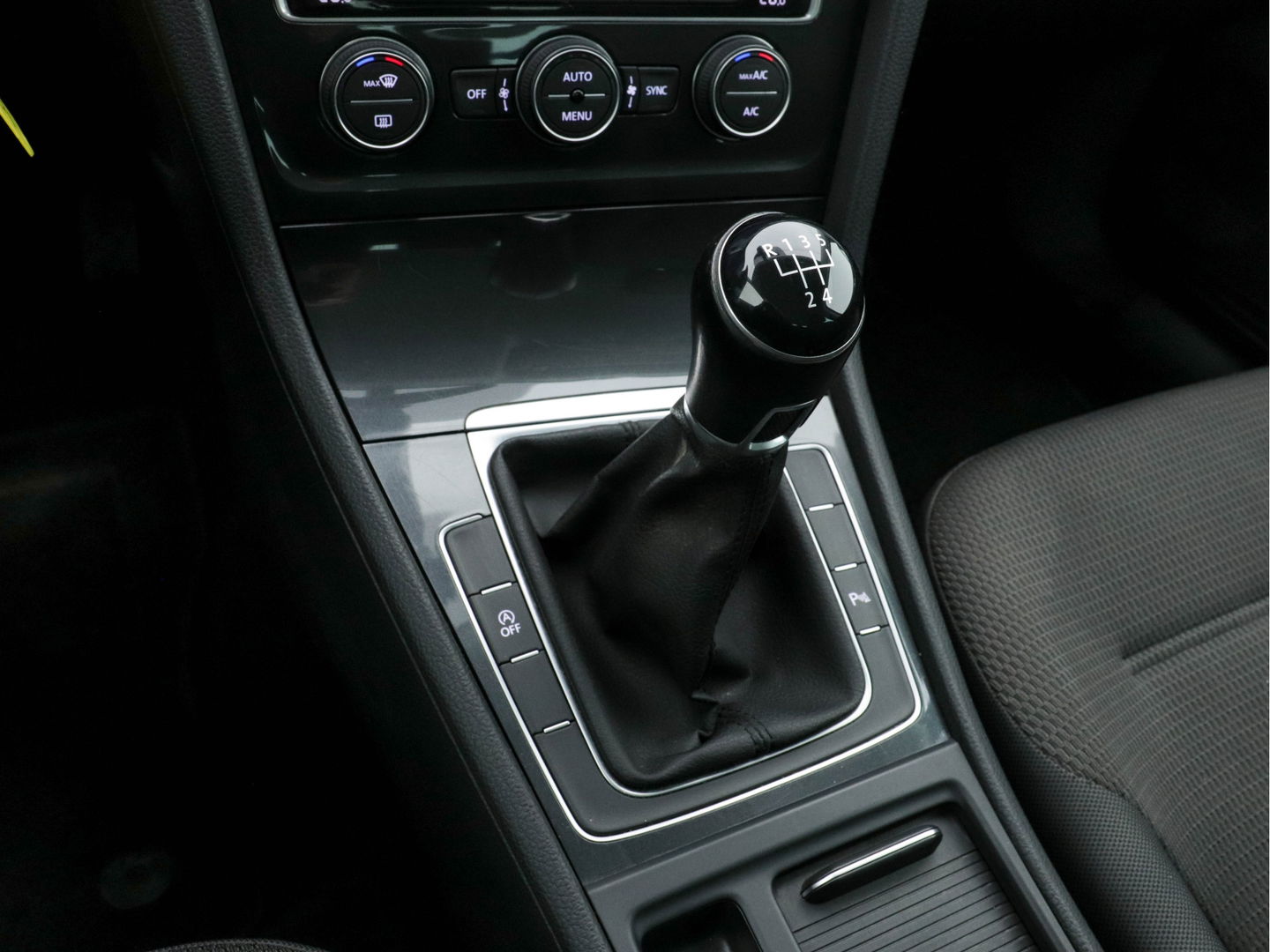 Volkswagen GOLF Variant 1.6 TDI Comfortline Executive-Pack *ACC | NAVI-FULLMAP | ECC | PDC| CRUISE | PARKPILOT | DAB*