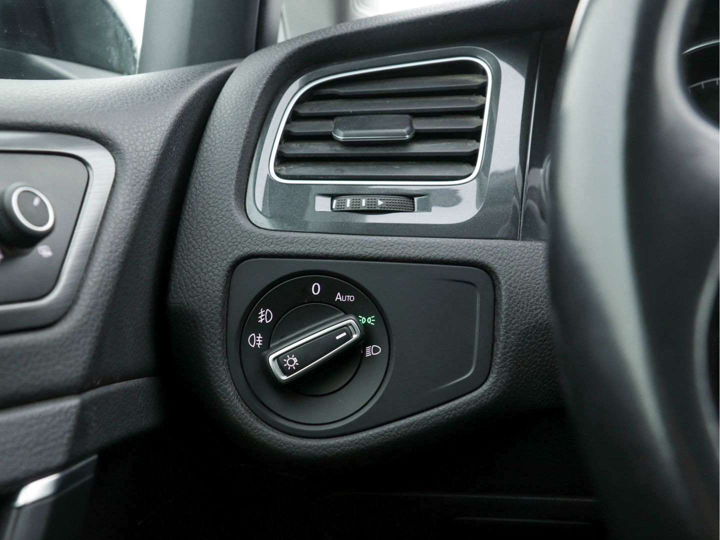 Volkswagen GOLF Variant 1.6 TDI Comfortline Executive-Pack *ACC | NAVI-FULLMAP | ECC | PDC| CRUISE | PARKPILOT | DAB*