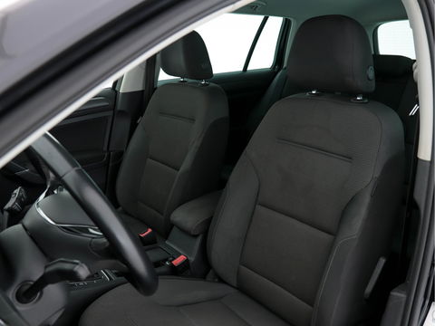 Volkswagen GOLF Variant 1.6 TDI Comfortline Executive-Pack *ACC | NAVI-FULLMAP | ECC | PDC| CRUISE | PARKPILOT | DAB*