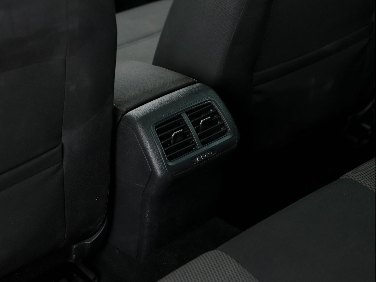 Volkswagen GOLF Variant 1.6 TDI Comfortline Executive-Pack *ACC | NAVI-FULLMAP | ECC | PDC| CRUISE | PARKPILOT | DAB*
