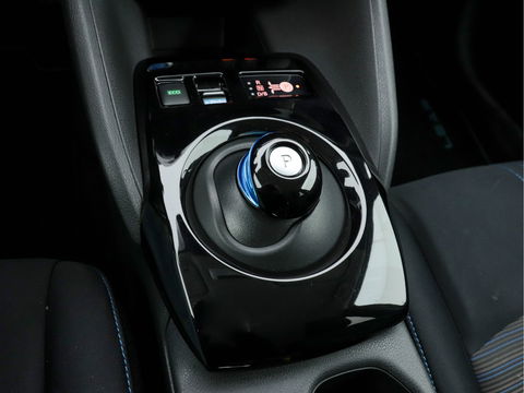 Nissan Leaf 2.ZERO EDITION 40 kWh (INCL-BTW) Aut. *ADAPTIVE-CRUISE | KEYLESS | NAVI-FULLMAP | SURROUND-VIEW | DAB | ECC | PDC | DIGI-COCKPIT | APP-CONNECT | COMFORT-SEATS | 17"ALU*