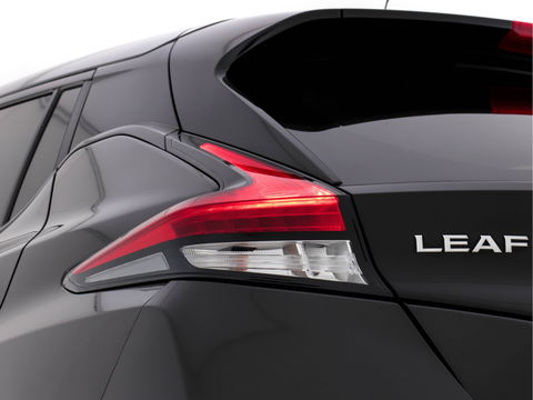 Nissan Leaf 2.ZERO EDITION 40 kWh (INCL-BTW) Aut. *ADAPTIVE-CRUISE | KEYLESS | NAVI-FULLMAP | SURROUND-VIEW | DAB | ECC | PDC | DIGI-COCKPIT | APP-CONNECT | COMFORT-SEATS | 17"ALU*