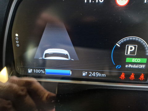 Nissan Leaf 2.ZERO EDITION 40 kWh (INCL-BTW) Aut. *ADAPTIVE-CRUISE | KEYLESS | NAVI-FULLMAP | SURROUND-VIEW | DAB | ECC | PDC | DIGI-COCKPIT | APP-CONNECT | COMFORT-SEATS | 17"ALU*
