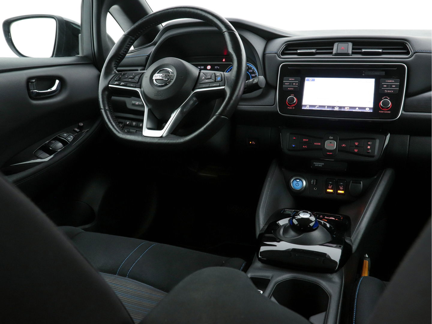 Nissan Leaf 2.ZERO EDITION 40 kWh (INCL-BTW) Aut. *ADAPTIVE-CRUISE | KEYLESS | NAVI-FULLMAP | SURROUND-VIEW | DAB | ECC | PDC | DIGI-COCKPIT | APP-CONNECT | COMFORT-SEATS | 17"ALU*