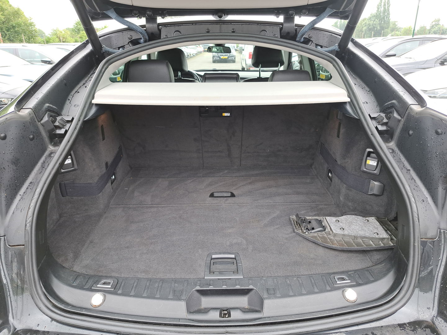 BMW 5 Serie Gran Turismo 535xd High Executive [ MOTOR-DEFECT ] Aut. *DAKOTA-FULL-LEATHER | NAVI-FULLMAP |  HIFI-SOUND | ECC | LANE-ASSIST | ADAPTIVE-CRUISE | PDC | CAMERA | TOWBAR | SPORT-SEATS | 19"ALU*