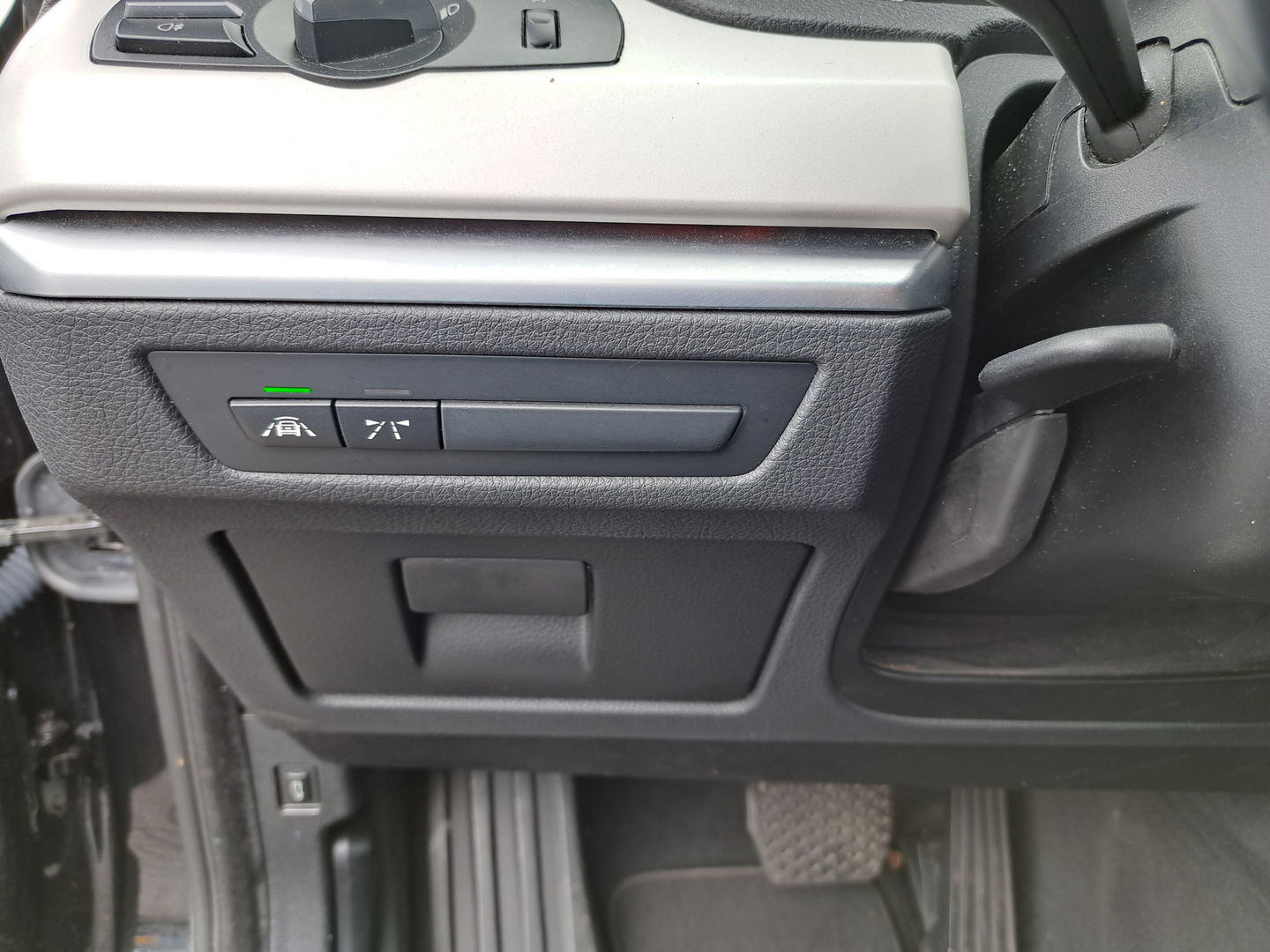 BMW 5 Serie Gran Turismo 535xd High Executive [ MOTOR-DEFECT ] Aut. *LUXURY-LEATHER | NAVI-FULLMAP |  BI-XENON | HIFI-SOUND | ECC | LANE-ASSIST | ADAPTIVE-CRUISE | PDC | CAMERA | TOWBAR | HEATED-SPORTSEATS | LANE-ASSIST | 19"ALU*