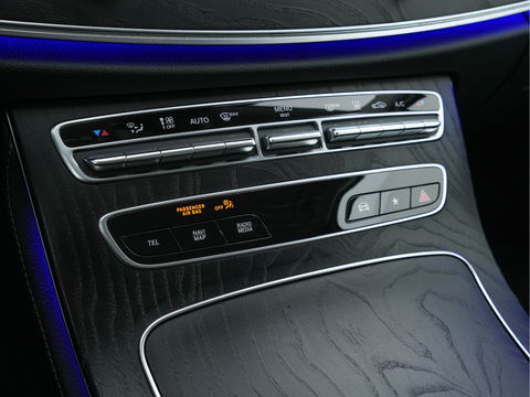 Mercedes-Benz E-Klasse Estate 300 de Business Solution Luxury Aut. *DIGI-COCKPIT | MULTIBEAM-LED | NAPPA-FULL-LEATHER | SURROUND-VIEW | KEYLESS | DAB | NAVI-FULLMAP | CRUISE | AMBIENT-LIGHT | SPORT-SEATS | 18"ALU*