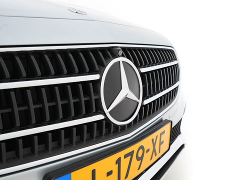 Mercedes-Benz E-Klasse Estate 300 de Business Solution Luxury Aut. *DIGI-COCKPIT | MULTIBEAM-LED | NAPPA-FULL-LEATHER | SURROUND-VIEW | KEYLESS | DAB | NAVI-FULLMAP | CRUISE | AMBIENT-LIGHT | SPORT-SEATS | 18"ALU*