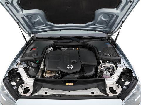 Mercedes-Benz E-Klasse Estate 300 de Business Solution Luxury Aut. *DIGI-COCKPIT | MULTIBEAM-LED | NAPPA-FULL-LEATHER | SURROUND-VIEW | KEYLESS | DAB | NAVI-FULLMAP | CRUISE | AMBIENT-LIGHT | SPORT-SEATS | 18"ALU*