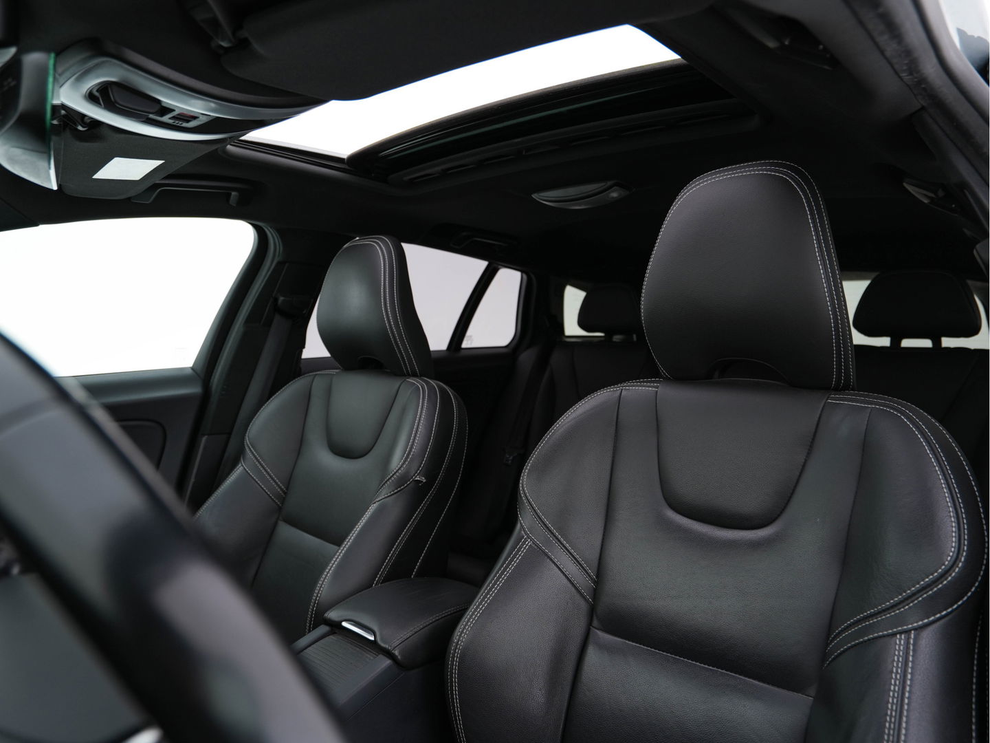 Volvo V60 2.4 D6 AWD Twin Engine Momentum Aut. *PANO | NAVI-FULLMAP | NAPPA-FULL-LEATHER | BI-XENON | CAMERA |  ECC | PDC | CRUISE | SPORT-SEATS | 18"ALU*