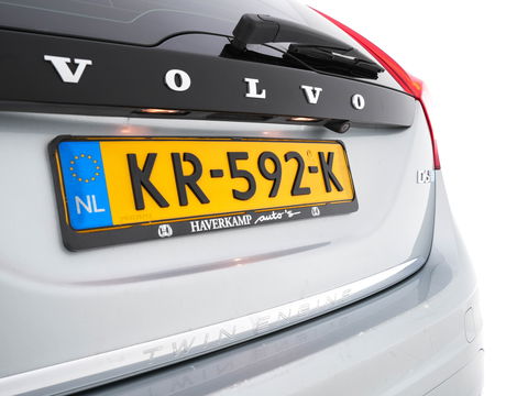 Volvo V60 2.4 D6 AWD Twin Engine Momentum Aut. *PANO | NAVI-FULLMAP | NAPPA-FULL-LEATHER | BI-XENON | CAMERA |  ECC | PDC | CRUISE | SPORT-SEATS | 18"ALU*