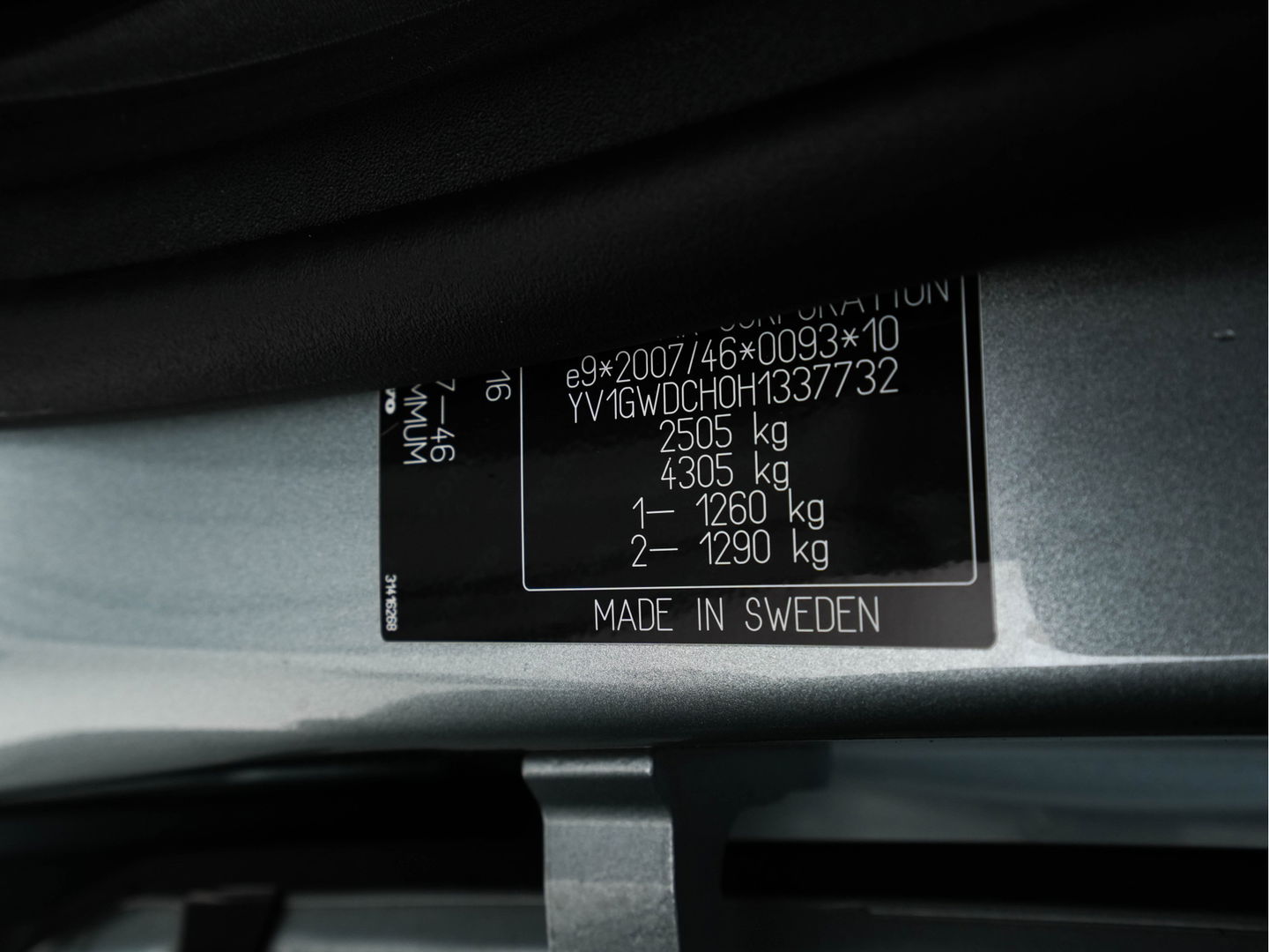 Volvo V60 2.4 D6 AWD Twin Engine Momentum Aut. *PANO | NAVI-FULLMAP | NAPPA-FULL-LEATHER | BI-XENON | CAMERA |  ECC | PDC | CRUISE | SPORT-SEATS | 18"ALU*