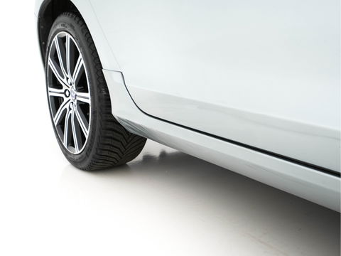 Volvo V60 2.4 D6 AWD Twin Engine Momentum Aut. *PANO | NAVI-FULLMAP | NAPPA-FULL-LEATHER | BI-XENON | CAMERA |  ECC | PDC | CRUISE | SPORT-SEATS | 18"ALU*