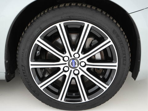 Volvo V60 2.4 D6 AWD Twin Engine Momentum Aut. *PANO | NAVI-FULLMAP | NAPPA-FULL-LEATHER | BI-XENON | CAMERA |  ECC | PDC | CRUISE | SPORT-SEATS | 18"ALU*