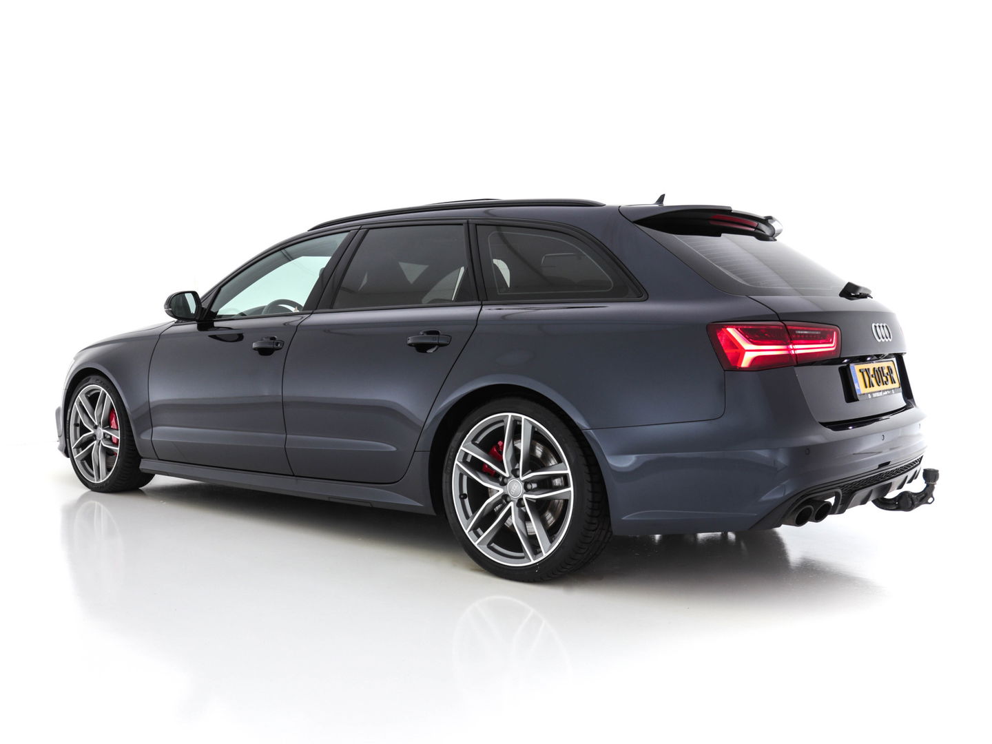 Audi S6 Avant 4.0 TFSI Pro Line Plus *PANO | RS-VALCONA-FULL-LEATHER  | ADAPTIVE-CRUISE | MATRIX-LED | CARBON-INT. | BOSE-SURROUND | DAB | AIR-SUSPENSION | CAMERA | NAVI-FULLMAP | ECC | PDC | MEMORY*