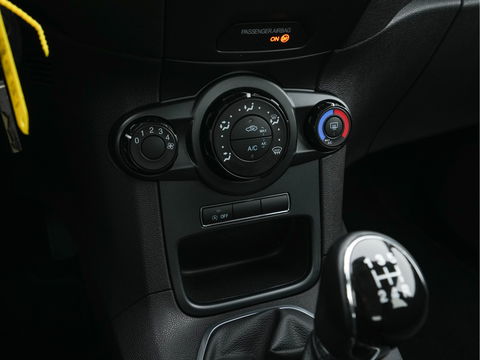 Ford Fiesta 1.6 TDCi Lease Style *AIRCO | COMFORT-SEATS*