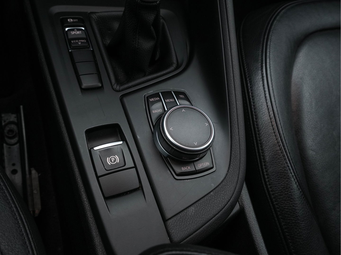 BMW X1 sDrive16d Centennial High Executive *DAKOTA-FULL-LEATHER | NAVI-FULLMAP | HIFI-SOUND | FULL-LED | HUD | DAB | ECC | PDC | CRUISE | COMFORT-SEATS | 17"ALU*