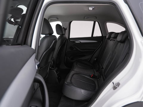 BMW X1 sDrive16d Centennial High Executive *DAKOTA-FULL-LEATHER | NAVI-FULLMAP | HIFI-SOUND | FULL-LED | HUD | DAB | ECC | PDC | CRUISE | COMFORT-SEATS | 17"ALU*