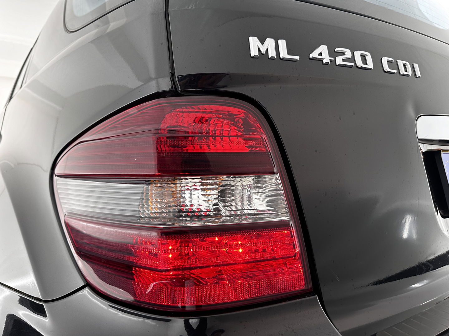 Mercedes-Benz M-Klasse ML 420 CDI (GEARBOX DEFECT) 4 Motion Sport-Pack Aut. *PANO | LUXURY-LEATHER | BI-XENON | NAVI-FULLMAP | KEYLESS | AIRMATIC | CAMERA | TOWBAR | CRUISE | HARMAN/KARDON-AUDIO| MEMORY-PACK | HEATED-COMFORT-SEATS | 19"ALU*