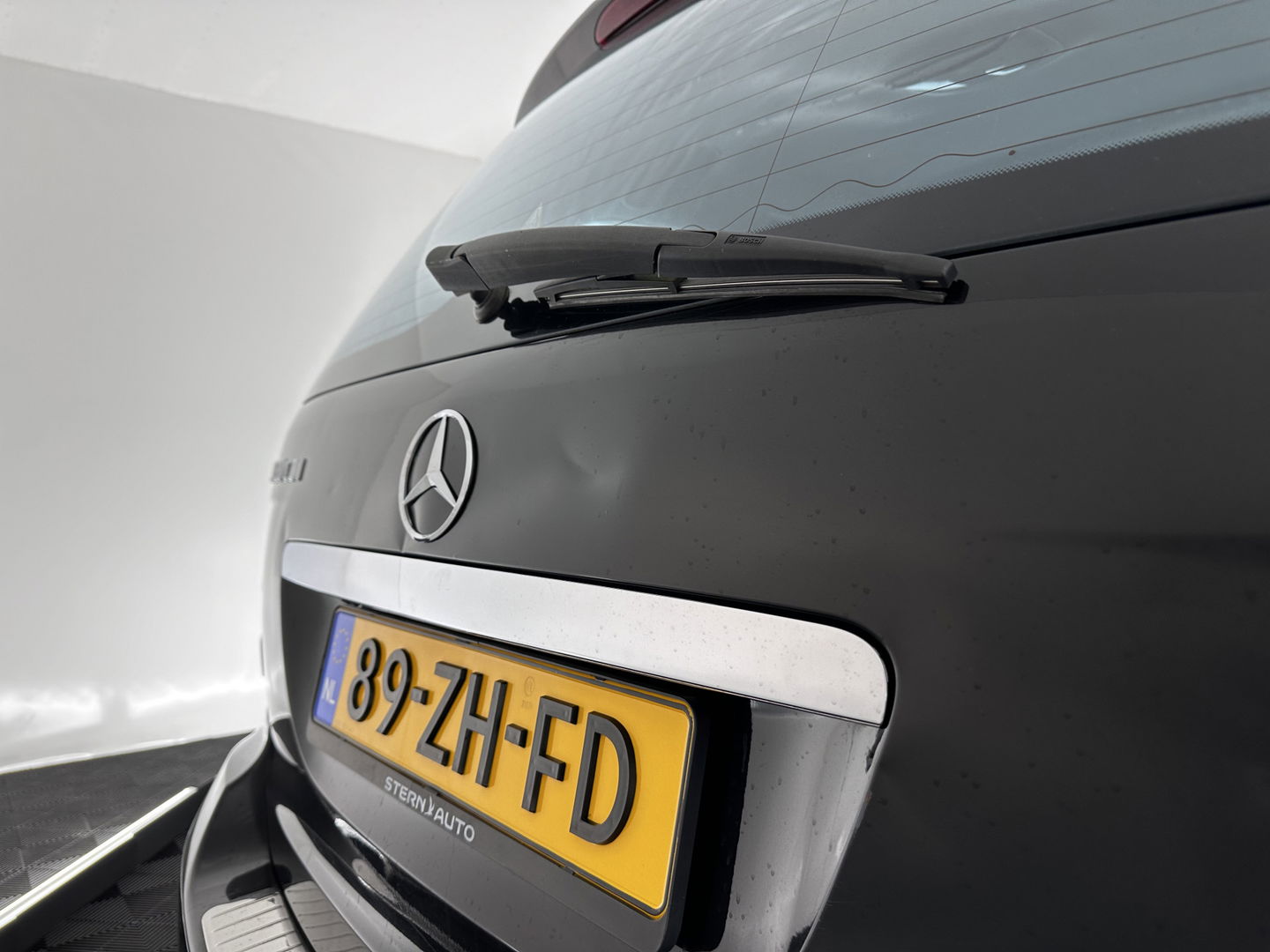 Mercedes-Benz M-Klasse ML 420 CDI (GEARBOX DEFECT) 4 Motion Sport-Pack Aut. *PANO | LUXURY-LEATHER | BI-XENON | NAVI-FULLMAP | KEYLESS | AIRMATIC | CAMERA | TOWBAR | CRUISE | HARMAN/KARDON-AUDIO| MEMORY-PACK | HEATED-COMFORT-SEATS | 19"ALU*