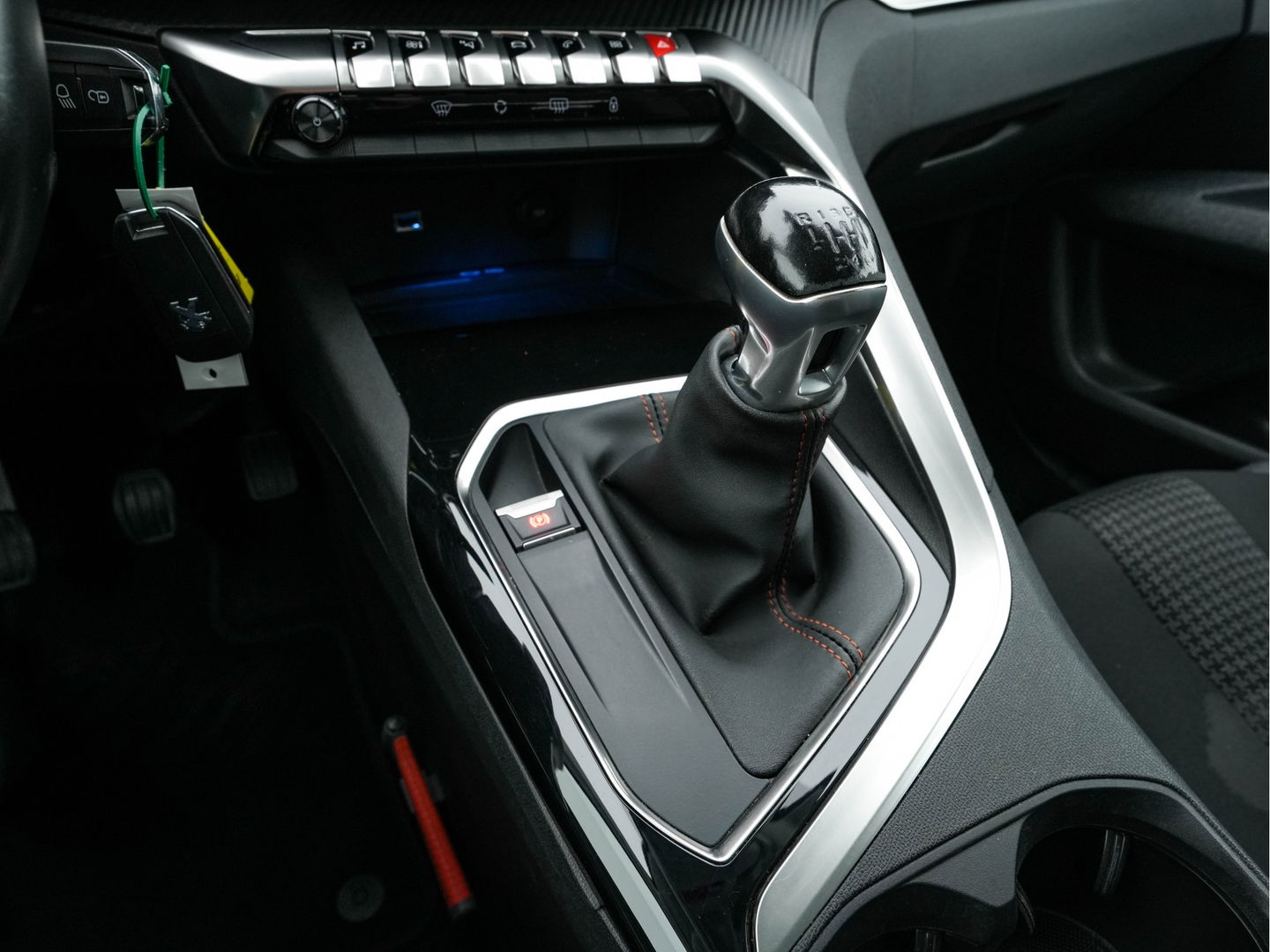 Peugeot 3008 1.2 PureTech Blue Lease Executive *NAVI-FULLMAP | DIGI-COCKPIT | COMFORT-SEATS | ECC | PDC | CRUISE | APP-CONNECT | 17"ALU*